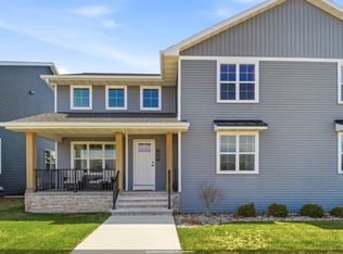 209 Red Cedar Pkwy, Kimberly, WI 54136