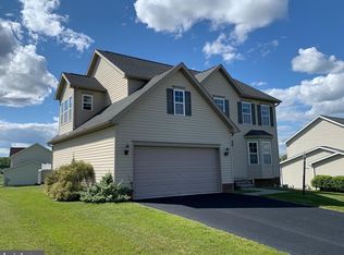 1285 Summit Run Ct, York, PA 17408