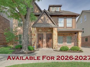 3234 McCart Ave, Fort Worth, TX 76110