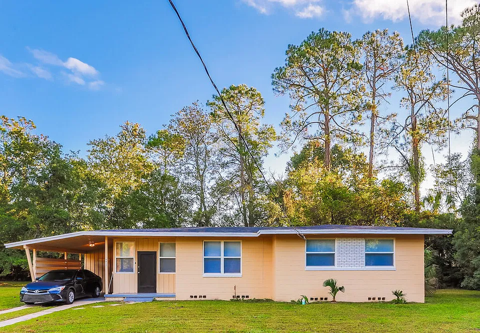 4817 Manville Cir