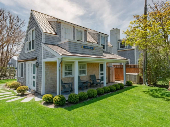 8 N Gully Rd, Nantucket, MA 02554