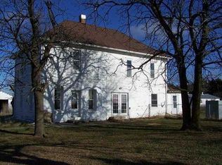 12706 E Linden Rd, Beatrice, NE 68310