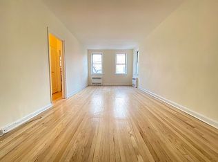 41-87 Frame Pl #3, Flushing, NY 11355