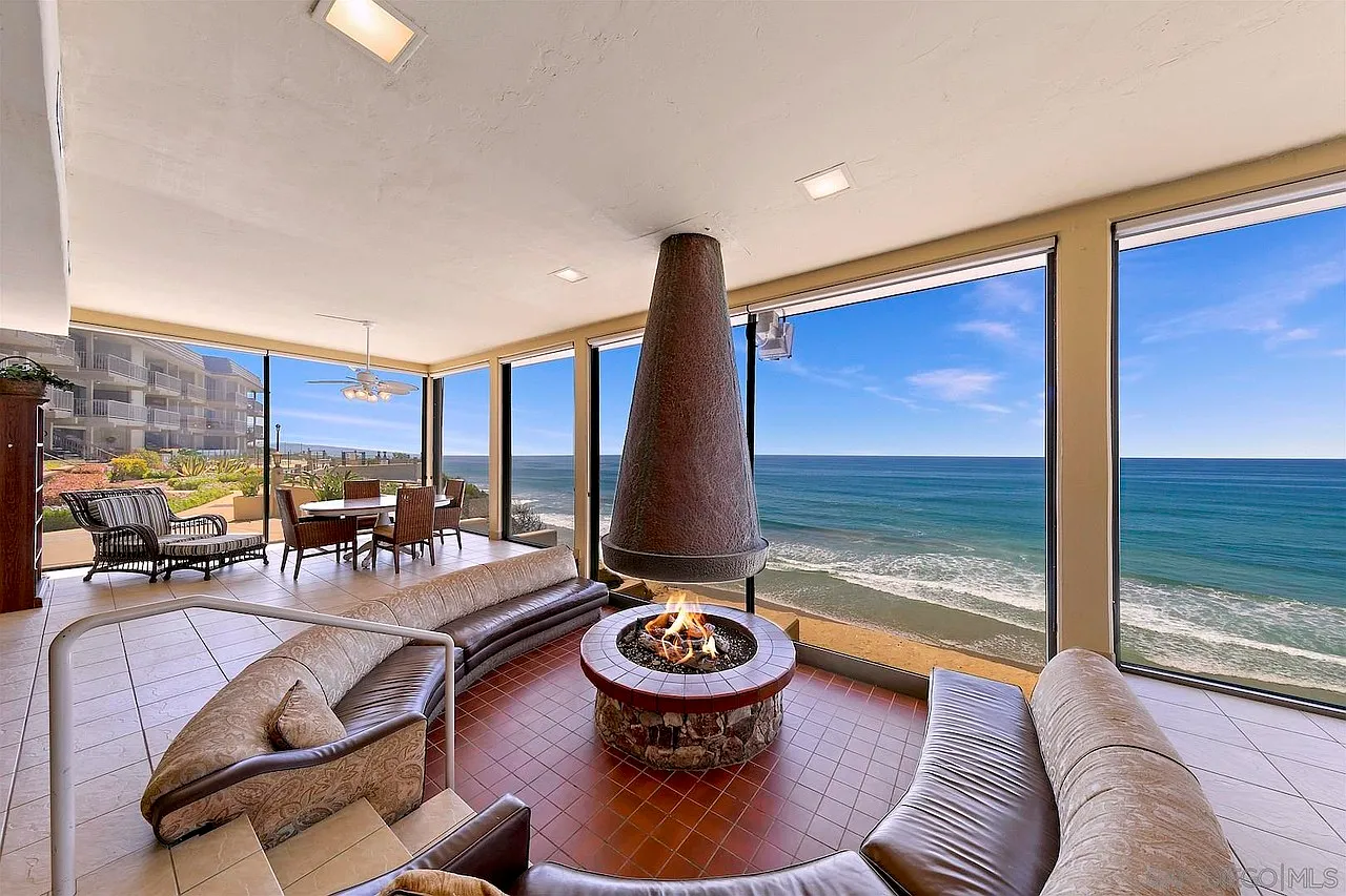 763 Pacific Surf Dr — Photo 2