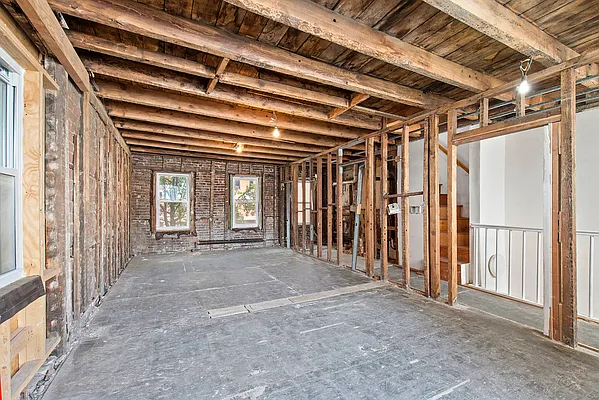 Sold by Compass | media 27