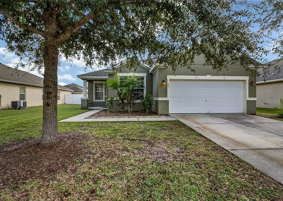 1st image of 381 Michigan Estates Cir