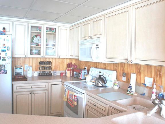 5th image of 2225 Highway A1a APT 502