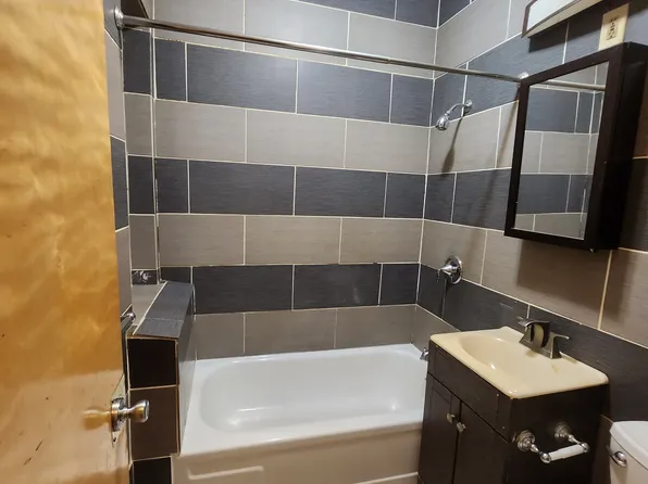 111 Baldwin Avenue image 4 of 5