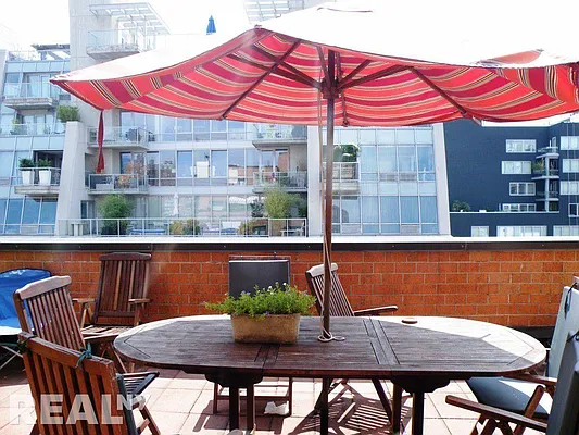 Rented by REAL New York | media 14