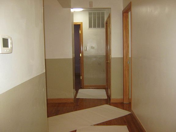 5th image of 4953 N Kimball Ave #1W