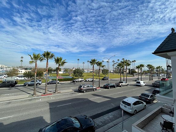view of marina park from the front