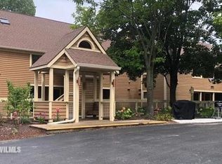 A10 Long Bay Point Dr, Galena, IL 61036