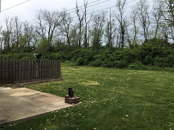 2nd image of 828 Melanie 830 Ln