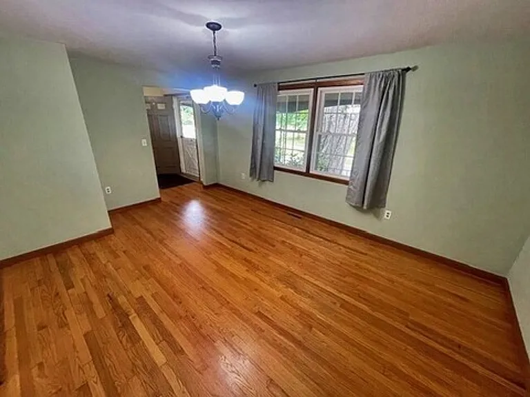 73 Elm St — Photo 8