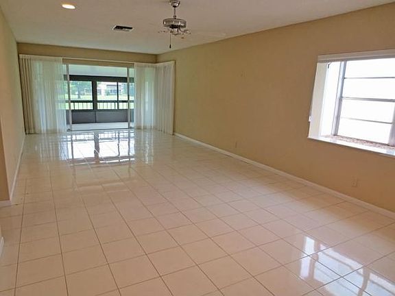3rd image of 5826 Areca Palm Ct APT C