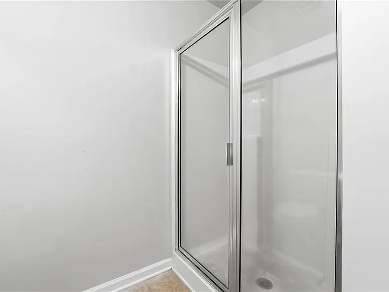 1006 Ivydale Cir — Photo 19