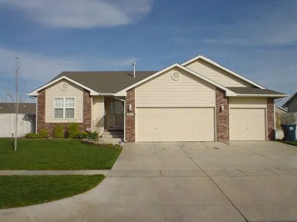 2570 N Shefford St, Wichita, KS 67205