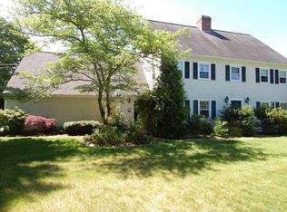14 Rockland St, Dartmouth, MA 02748