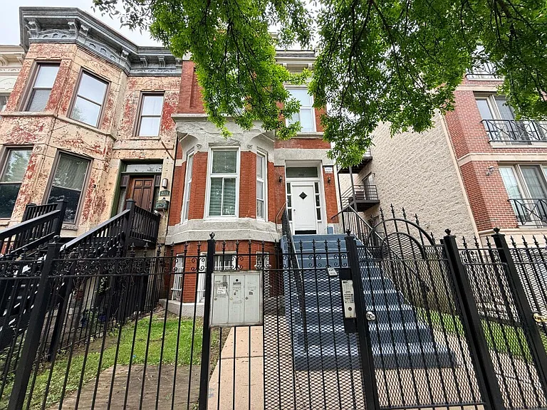 2213 W Washington Blvd #1R — Photo 1