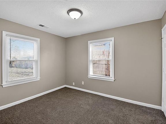 3rd image of 7412 E 57th St