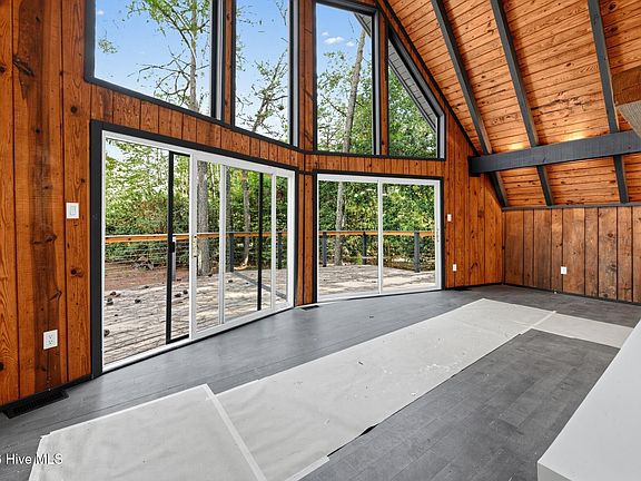 4th image of 106 Pleasant View Lane