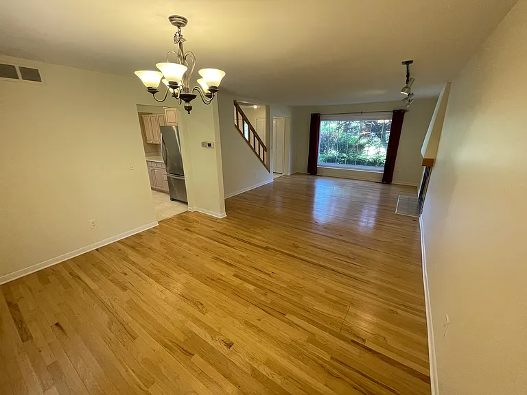 2366 Eaton Gate Rd — Photo 14