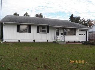 10 Randall Dr, Massena, NY 13662
