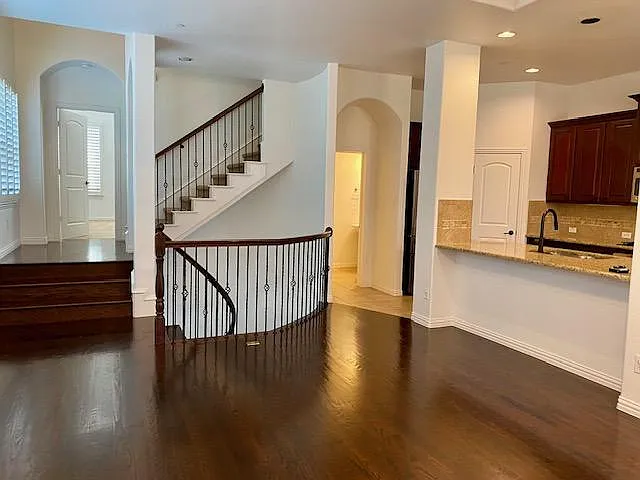 6497 Riviera Dr — Photo 5