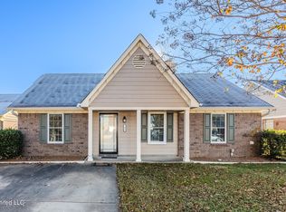 7070 Foxhall Dr, Horn Lake, MS 38637