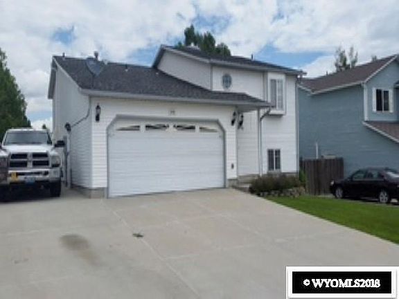 2nd image of 114 Morning Glory Way