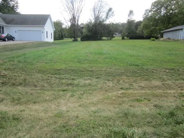 1626 Edgewood Dr, Davis, IL 61019