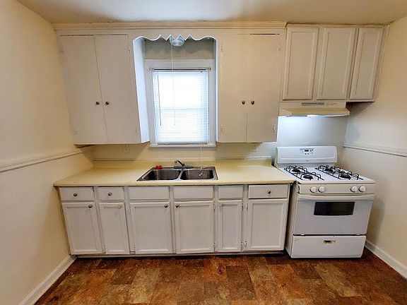 5th image of 1415 Willis St