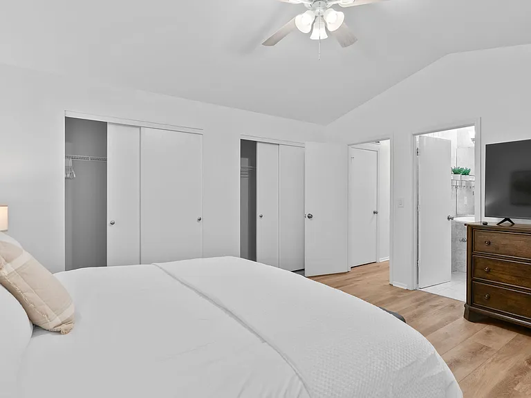 2528 Shiva Ct — Photo 28