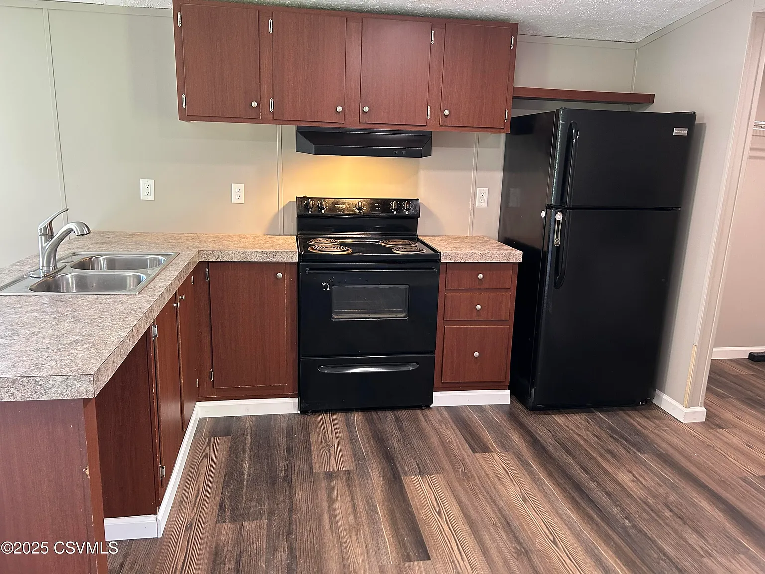 2 bed, 1200 sqft, $1,100 — Photo 4