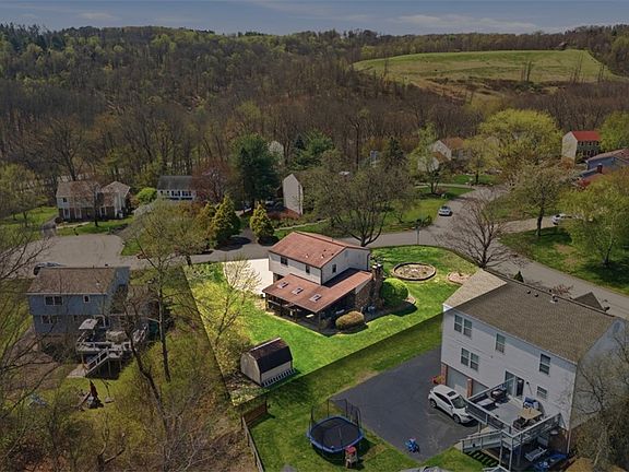 2nd image of 4801 Cottonwood Ct