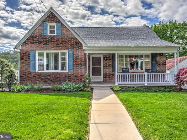 147 W Washington St, Adamstown, PA 19501
