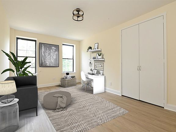 3rd image of 2 Spruce St Unit 2-C