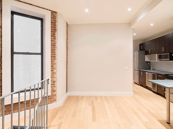 4th image of 232 E 88th St APT 1R