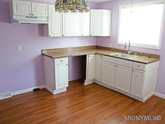 5th image of 1513 Catherine St