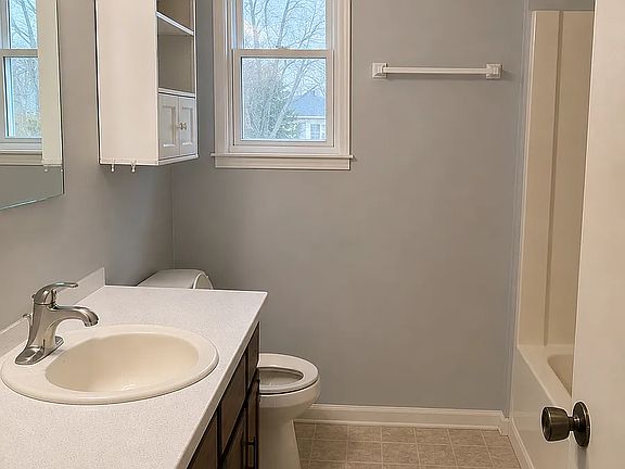 5th image of 1749 Rocky Ridge Dr NW #A