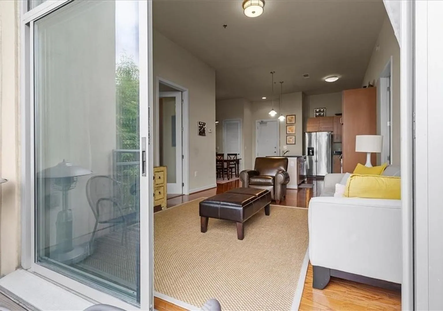 Charming 2BR Condo in Atlanta — Photo 3