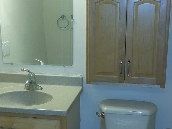 3rd image of 55 Sussex Pl #705