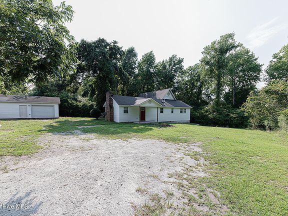 2nd image of 175 Peninsula Manor Road