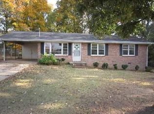 590 Peters St, Statham, GA 30666