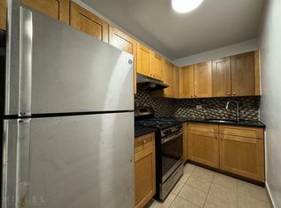 3324 Parsons Blvd APT 6M, Flushing, NY 11354