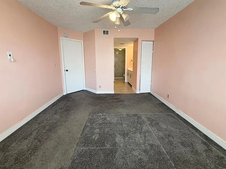 9977 Westview Dr #111 — Photo 16