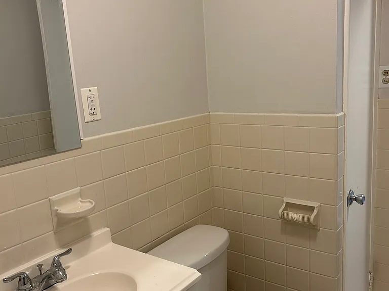 732 Beech St #4 — Photo 8