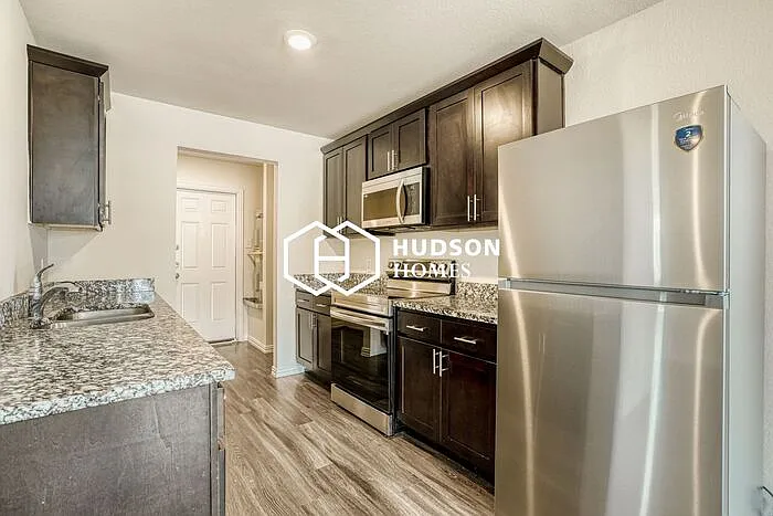 7947 Henson St — Photo 5