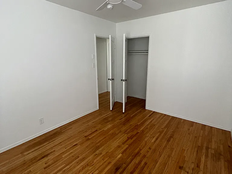 6048 Hardwick St — Photo 16
