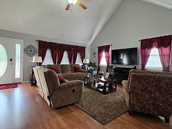 5th image of 146 Baymeadows Cir